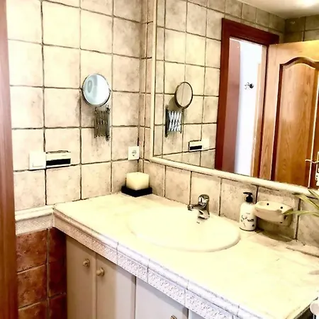 Nuevo! Con Piscina A 2 Minutos Estacion Tren Ave Apartman