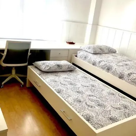 Nuevo! Con Piscina A 2 Minutos Estacion Tren Ave